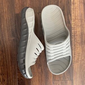 Hoka Men's Kuailu Slide Sandals